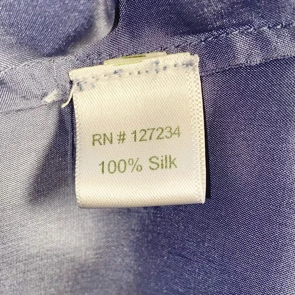 Garnet Hill Long Sleeve Button Front Satin Silk Periwinkle Blue Shirt Blouse - Picture 6 of 7